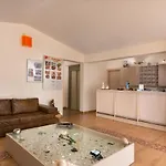 לינה וארוחת בוקר Sunray לימנריה