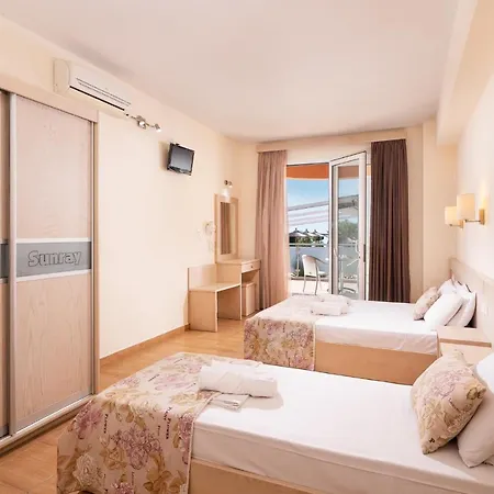 Sunray Oda ve Kahvaltı 3*