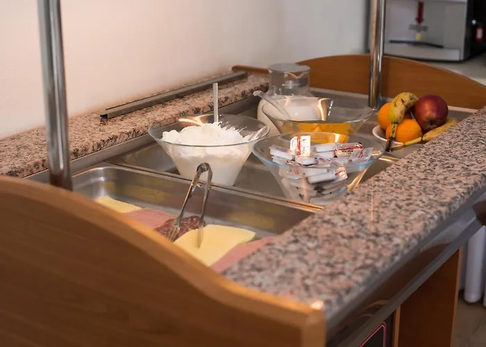 Oda ve Kahvaltı Sunray