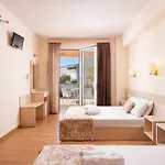 Sunray Bed and Breakfast Λιμενάρια