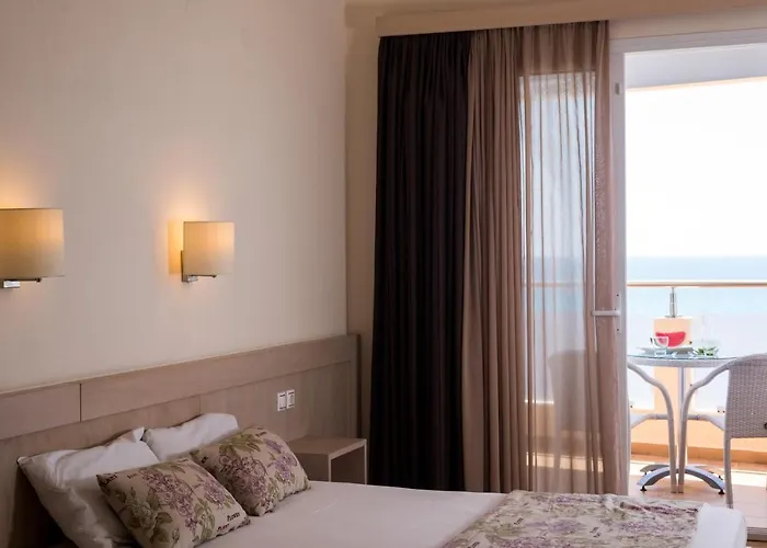 Sunray לינה וארוחת בוקר 3*