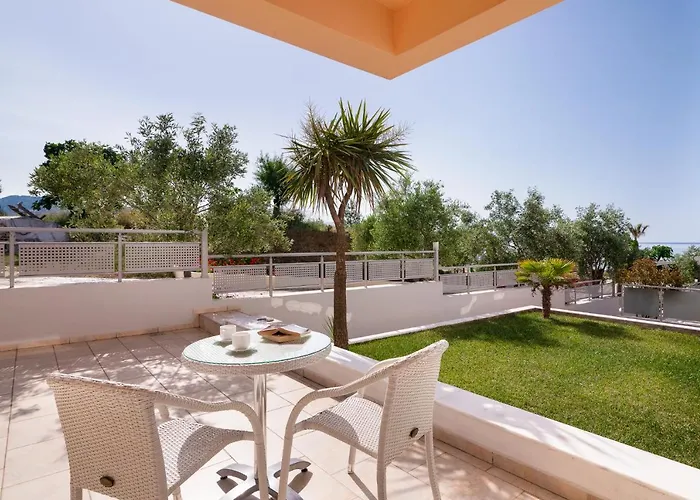 Oda ve Kahvaltı Sunray 3*