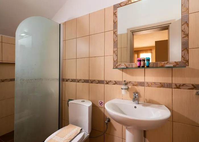 לינה וארוחת בוקר Sunray לימנריה